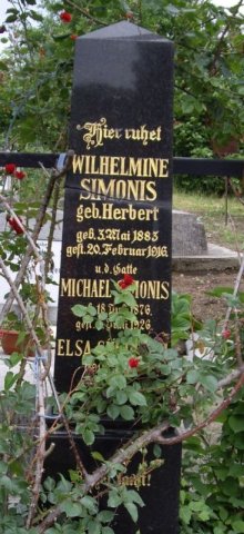 Simonis Michael 1876-1926 Herbert Wilhelmine 1883-1916 Grabstein